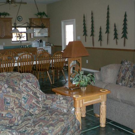 Lake Fork Marina & Motel Gunter Екстериор снимка