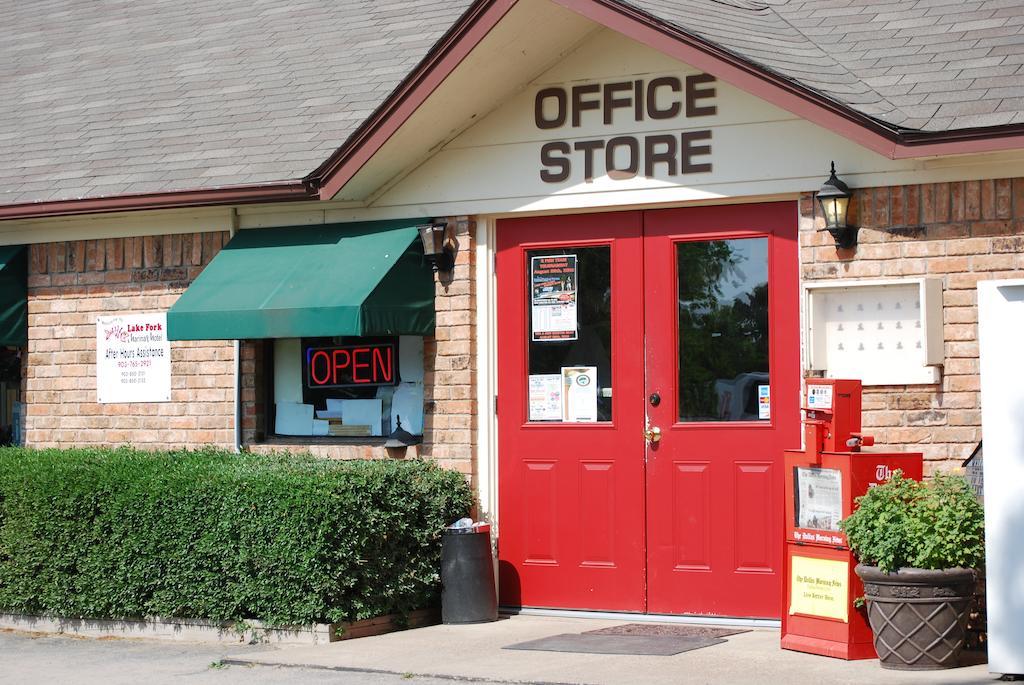 Lake Fork Marina & Motel Gunter Екстериор снимка